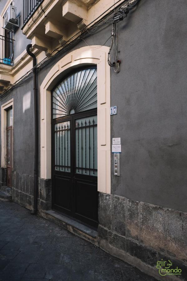 Giro Nel Mondo Apartments Catania Exterior foto
